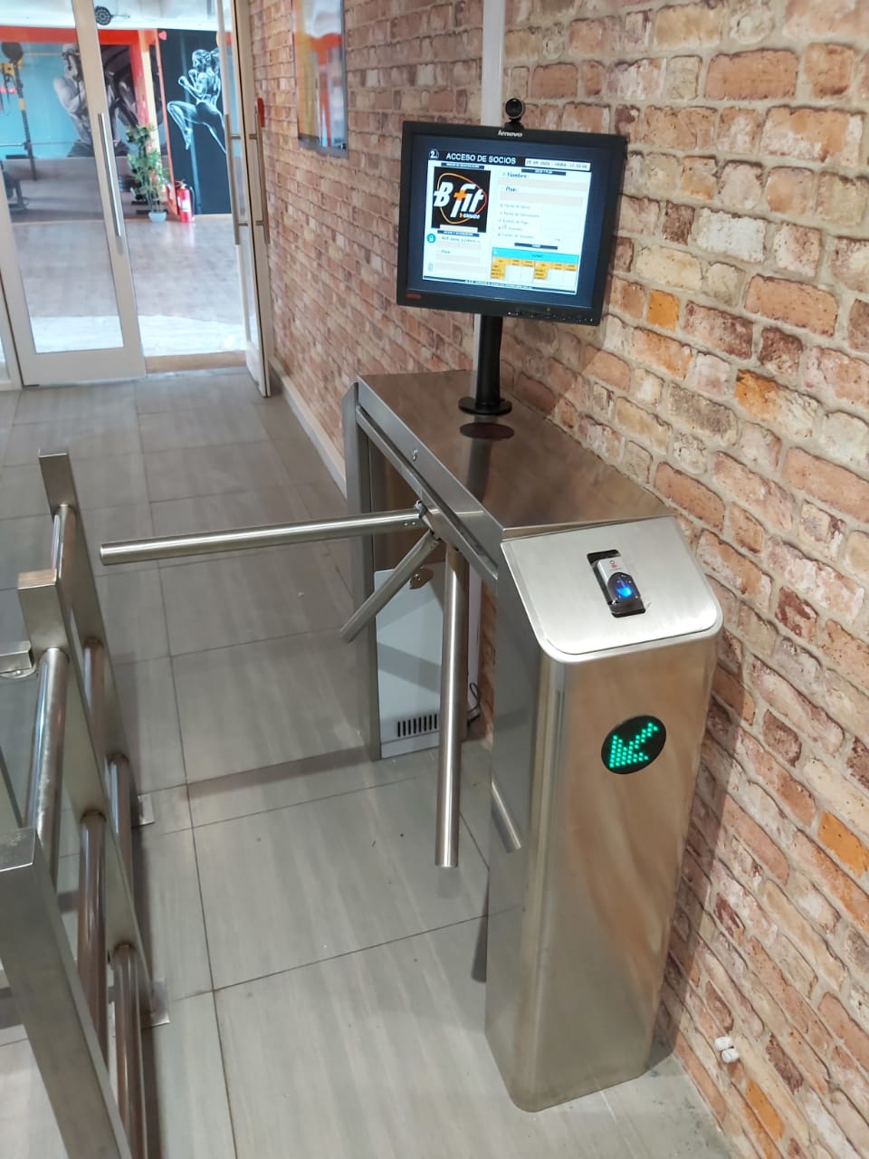 Driepoots draaipoort met roest - Turnstile Gate Access Control recensie en prijs